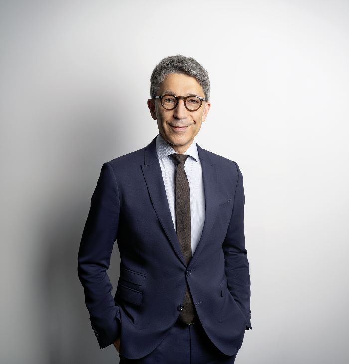 Dr. Thomas Tomkos